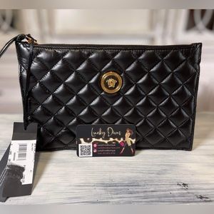 🍀💁🏽‍♀️Versace La Medusa Quilted Lambskin Messenger Crossbody 💁🏼‍♀️🍀